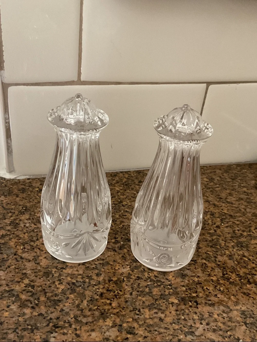 Vintage Oneida Crystal Southern Garden Salt and Pepper Shaker Set